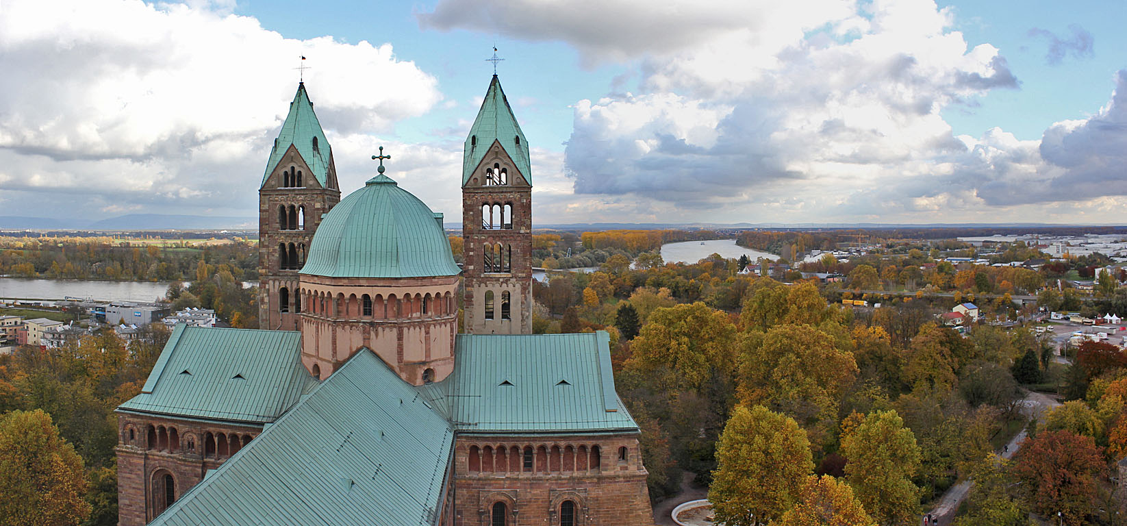 Datei:Speyer-Kaiserdom-SWTurm-04.jpg