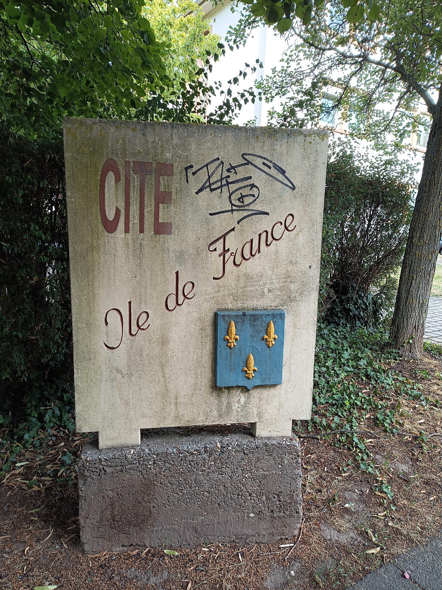 Datei:Ile de France Landau 4.jpeg