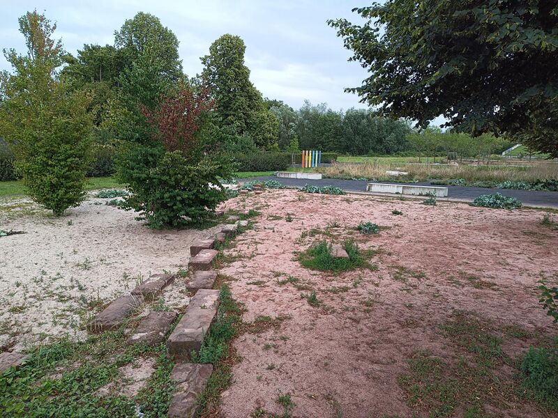 Datei:LGS Landau Sandgarten 2 .jpeg