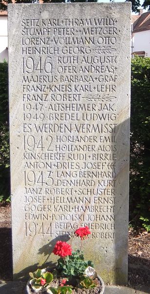 Datei:Gefallenendenkmal Dudenhofen 04.JPG