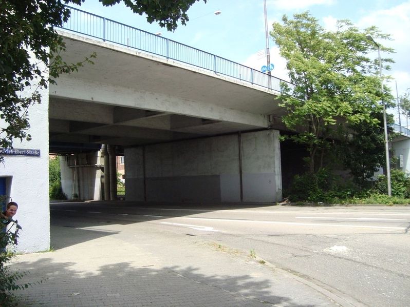 Datei:Brücke B38 Mannheim 07.jpg