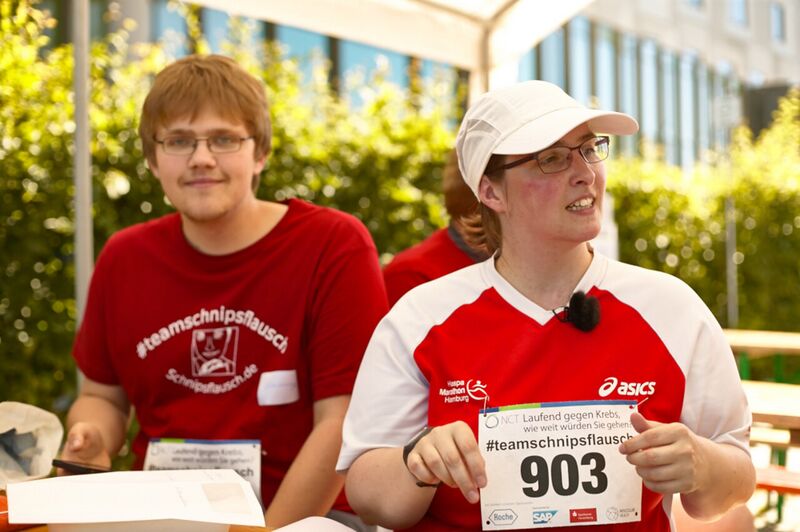 Datei:2015 Jana Stahl - Teamschnipsflausch 01.jpg