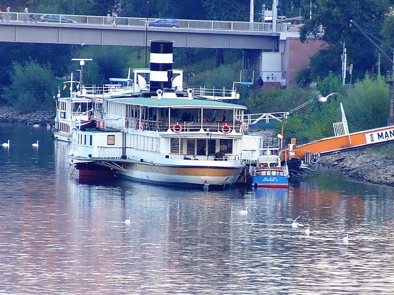 Datei:Mannheim Museumsschiff 1.jpg