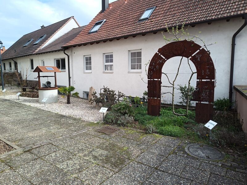 Datei:Bibelgarten Venningen 1.jpeg