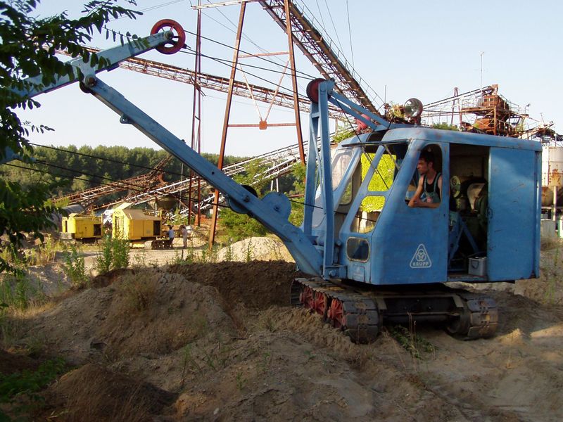 Datei:Interessengemeinschaft historische Baumaschinen Krupp Dolberg D 200 Raupenseilbagger mit Tieflöffelausrüstung.jpg