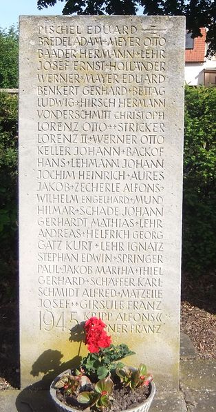 Datei:Gefallenendenkmal Dudenhofen 06.JPG