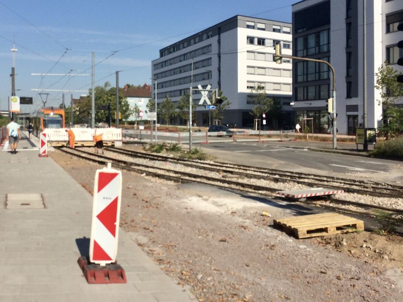 Datei:Heidelberg Hauptbahnhof West - Teileroeffnet mit Baustelle.jpg
