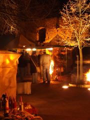 Mittelalterlicher Weihnachtsmarkt auf der Burg Landeck