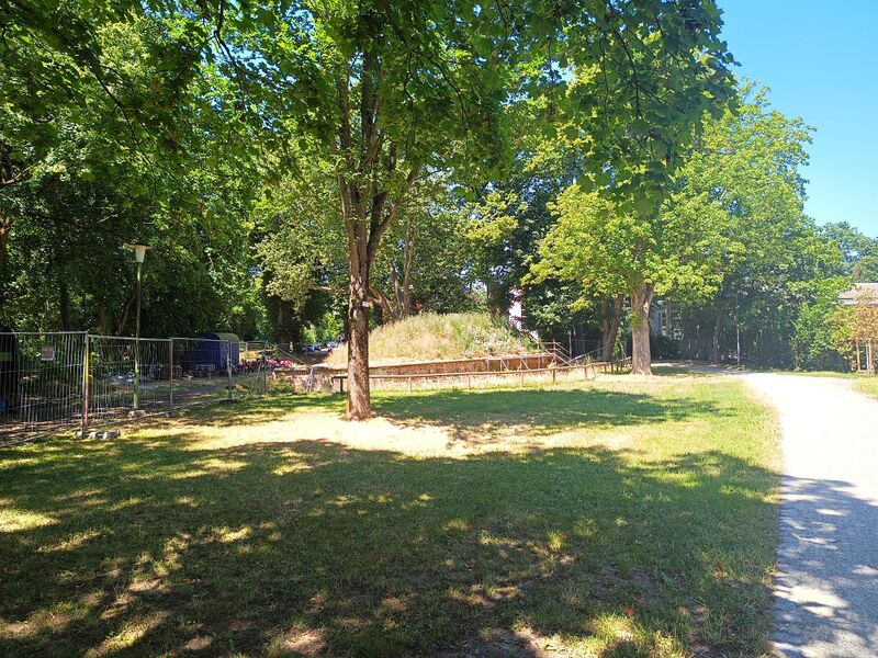 Datei:Savoyenpark Landau 1.jpeg