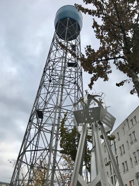 Datei:Denkmal fuer die getoeteten Zwangsarbeiter Fuchs3.jpg
